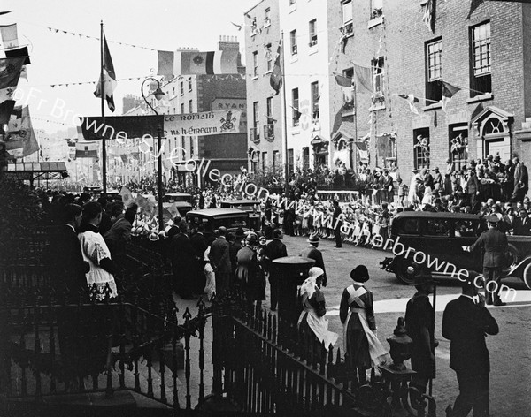 DECORATIONS AT FITZWILLIAM STREET